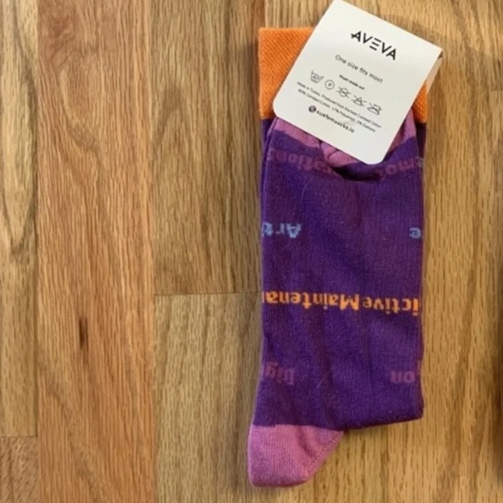 NWT Aveva Construction Themed Socks